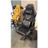 Image 1 : BLACK CLUTCH GAMING CHAIR NEW IN BOX