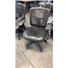 Image 1 : BLACK MESH-BACK MID-BACK TASK CHAIR