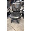 Image 1 : BLACK MESH-BACK MID-BACK TASK CHAIR