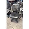 Image 1 : BLACK MESH-BACK MID-BACK TASK CHAIR