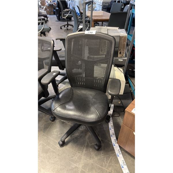 BLACK MESH HI-BACK TASK CHAIR