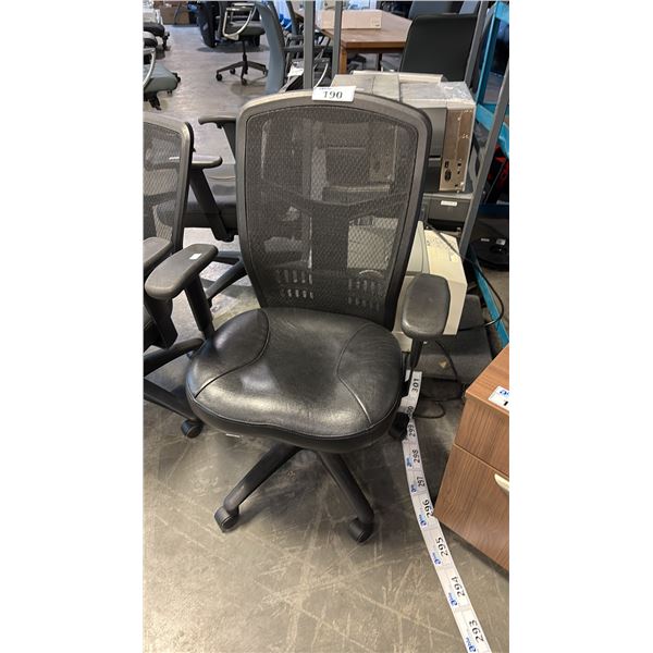 BLACK MESH HI-BACK TASK CHAIR