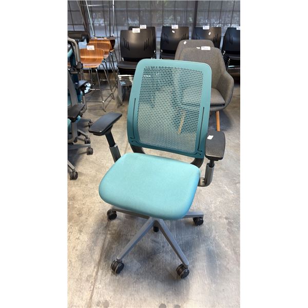TEAL STEELCASE AMIA AIR ERGONOMIC TASK CHAIR