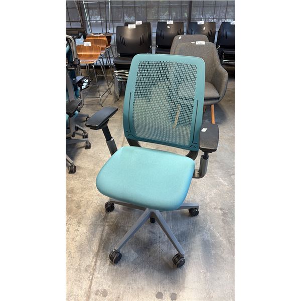 TEAL STEELCASE AMIA AIR ERGONOMIC TASK CHAIR