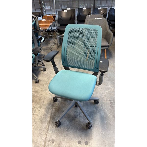 TEAL STEELCASE AMIA AIR ERGONOMIC TASK CHAIR