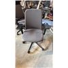 Image 1 : ERGONOMIC OFFICE CHAIR PAV-MB-CH PAVLOS PETITE MEETING/TASK CHAIR