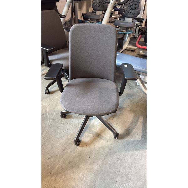 ERGONOMIC OFFICE CHAIR PAV-MB-CH PAVLOS PETITE MEETING/TASK CHAIR