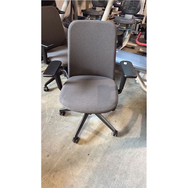 ERGONOMIC OFFICE CHAIR PAV-MB-CH PAVLOS PETITE MEETING/TASK CHAIR