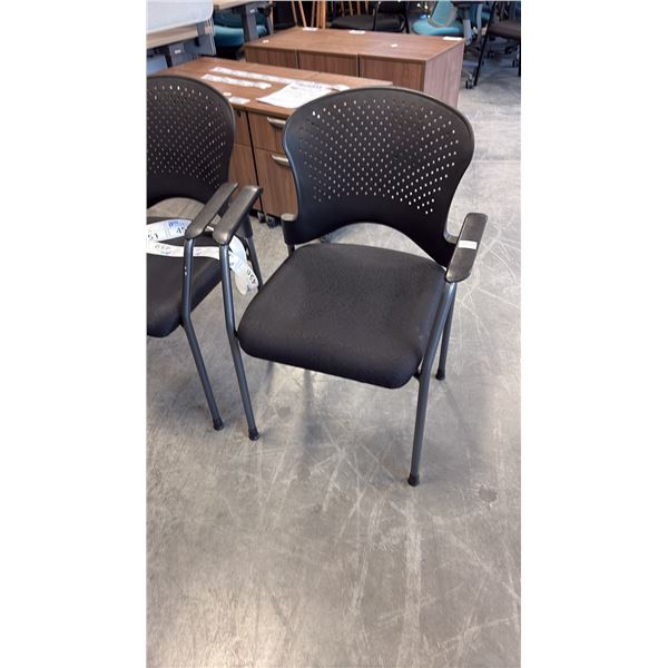 BREEZE ERGONOMIC STATIONERY GUEST CHAIR