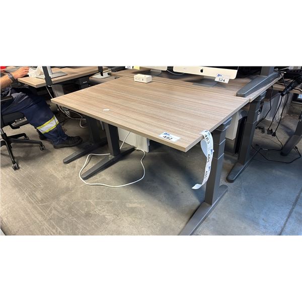 ASH WOOD STEELCASE ELECTRIC HEIGHT-ADJUSTABLE DESK 46"X29" IN