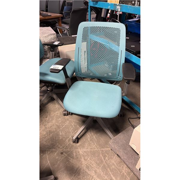 TEAL STEELCASE AMIA AIR ERGONOMIC TASK CHAIR