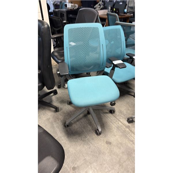 TEAL STEELCASE AMIA AIR ERGONOMIC TASK CHAIR