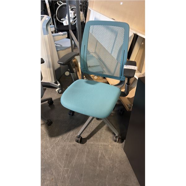 TEAL STEELCASE AMIA AIR ERGONOMIC TASK CHAIR