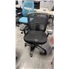 Image 1 : BLACK MESH MID-BACK TASK CHAIR