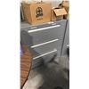 Image 1 : GLOBAL FURNITURE GROUP 3-DRAWER STEEL LATERAL FILING CABINET