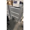 Image 2 : GLOBAL FURNITURE GROUP 3-DRAWER STEEL LATERAL FILING CABINET