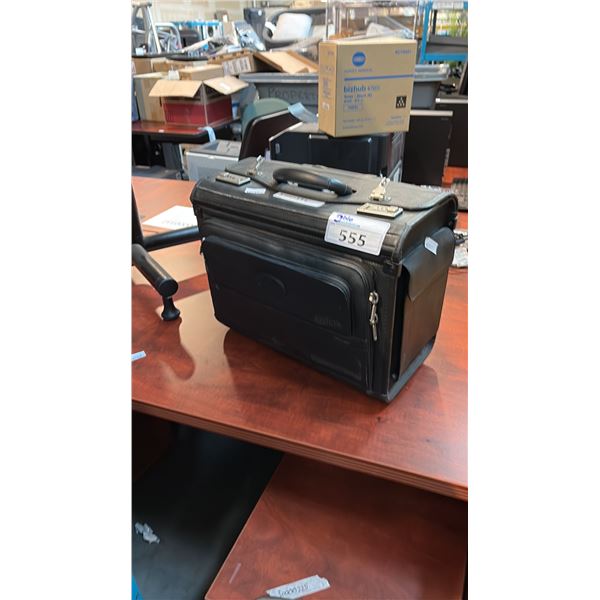 BUGATTI WARREN BUSINESS CASE ON WHEELS HEAVY-DUTY EXPANDABLE CATALOG CASE