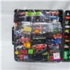 Image 3 : HOTWHEELS ROLLIN' 100 CAR CASE WITH CONTENTS
