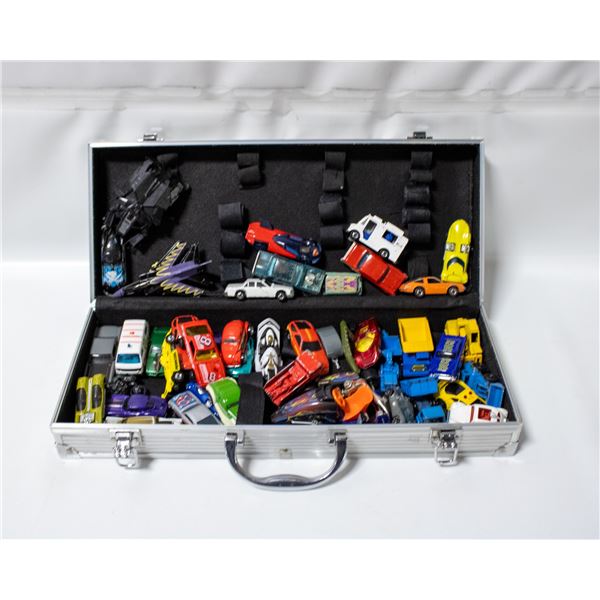 CASE WITH HOTWHEELS DIECAST CARS