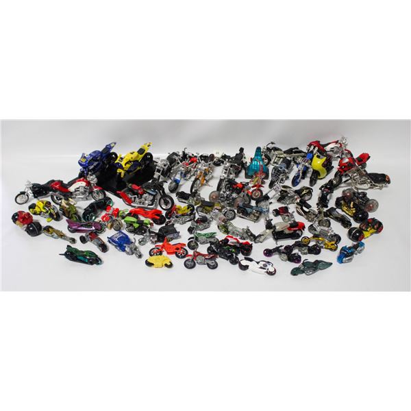 LOT OF COLLECTIBLE MOTORCYCLE DIECAST