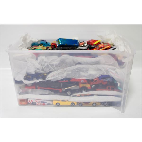 LARGE LOT OF DIECAST CARS VARIOUS BRANDS