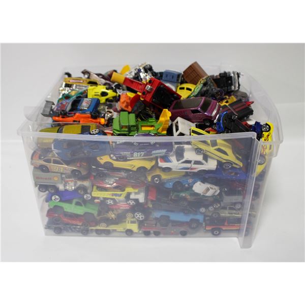 LARGE LOT OF DIECAST CARS VARIOUS BRANDS