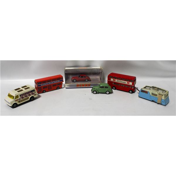 BUNDLE OF DINKY TOYS COLLECTABLES