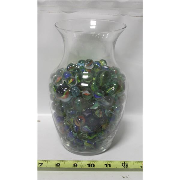 LOT OF COLLECTIBLE GLASS MARBLES