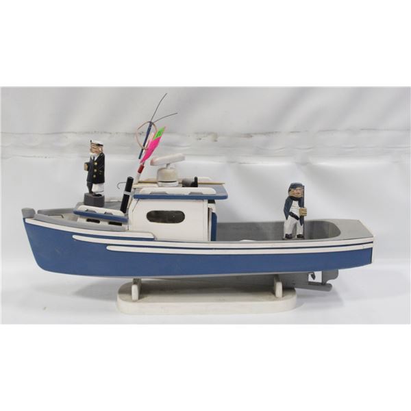 VINTAGE BLUE & WHITE WOODEN MOTORBOAT STYLE