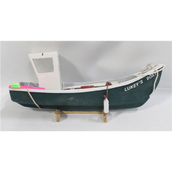 VINTAGE LUKEYS  FISHING BOAT