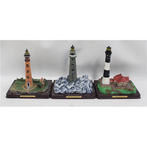 LOT OF 3 LIGHT HOUSES ONEIDA  STUDIOS