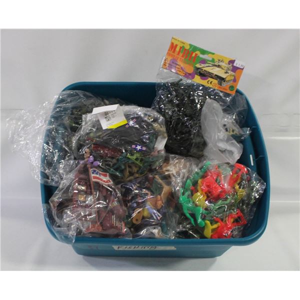 SMALL TOTE OF ARMY MEN