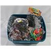 Image 1 : SMALL TOTE OF ARMY MEN