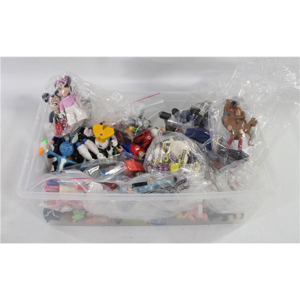 LOT OF POP CULTURE FIGURES