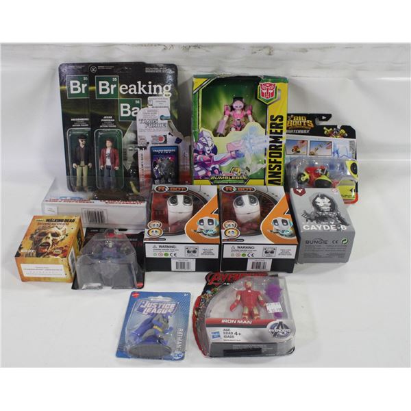 FLAT OF ASSORTED COLLECTABLE FIGURINES