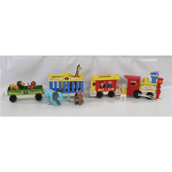 VINTAGE FISHER PRICE CIRCUS TRAIN PULL ALONG