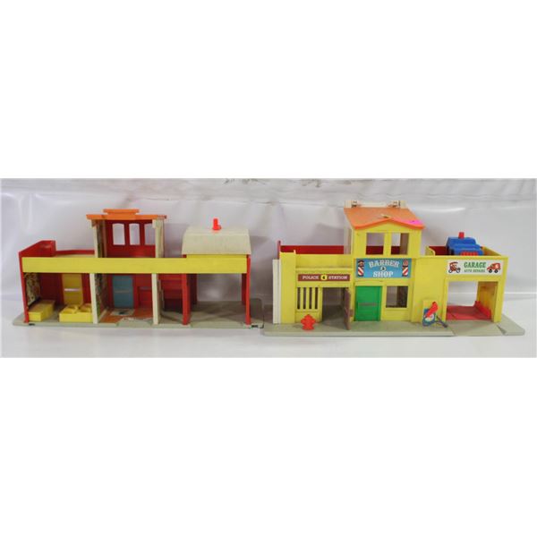 VINTAGE FISHER PRICE FAMILY VILLAGE