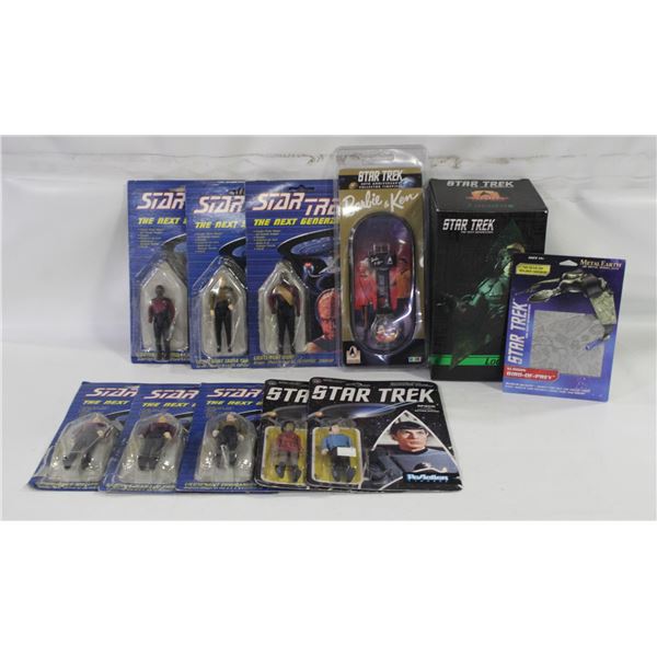 LOT OF STAR TREK FIGURES ON CARDS