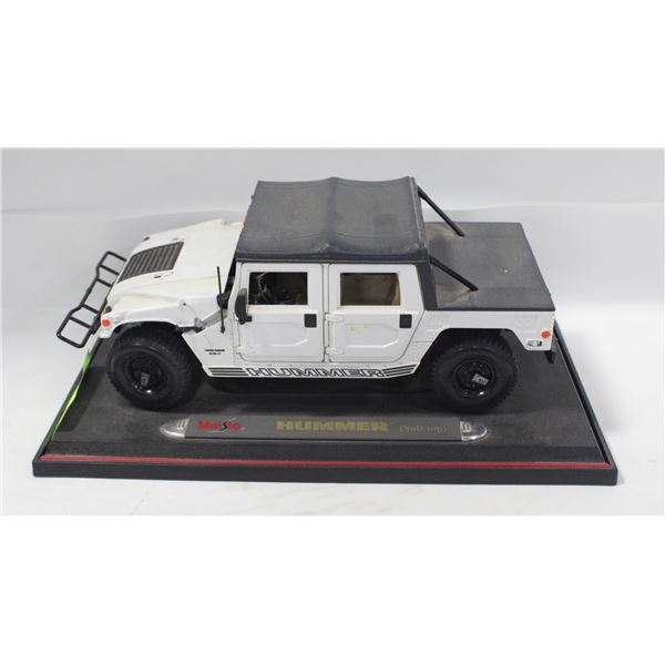 MAISTO HUMMER H1 SOFT TOP DIECAST MODEL