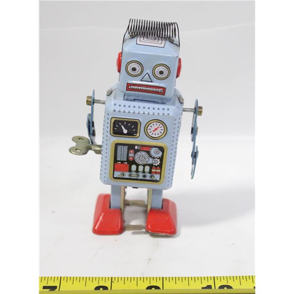 REPRODUCTION VINTAGE STYLE MS294 TIN WIND UP ROBOT