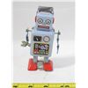 Image 1 : REPRODUCTION VINTAGE STYLE MS294 TIN WIND UP ROBOT