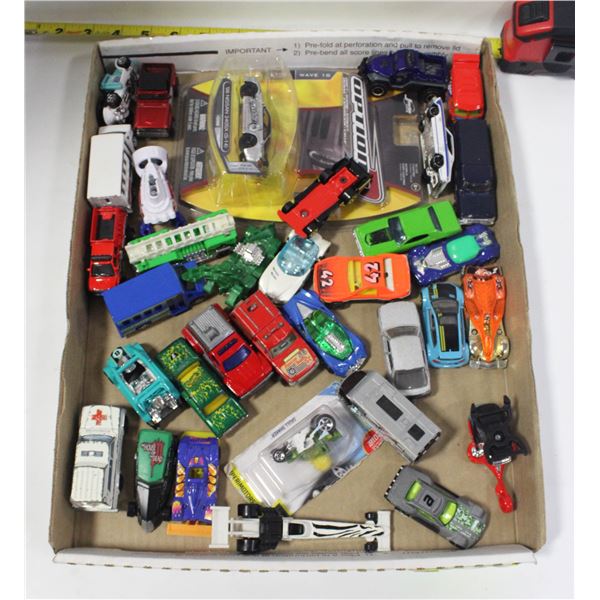 LOT OF HOTWHEELS DIECAST CARS