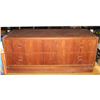 Image 1 : VINTAGE 2 DRAWER COLLECTIBLES CABINET