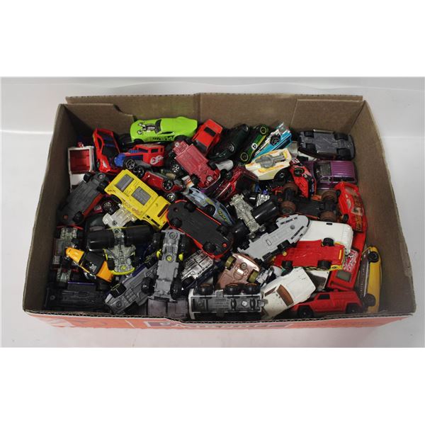 FLAT OF ASSORTED VINTAGE DIECASTS
