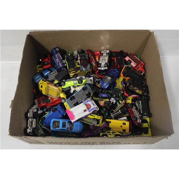 FLAT OF ASSORTED VINTAGE DIECASTS