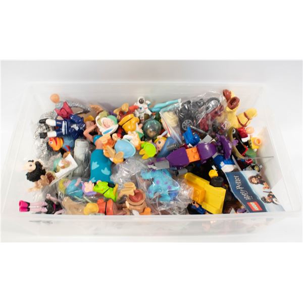 ESTATE COLLECTION OF SMALL FIGURES IN