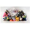 Image 1 : ESTATE COLLECTION OF SMALL FIGURES IN