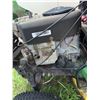 Image 16 : John Deere LA130 Riding Lawn Tractor with 48-Inch Deck