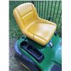 Image 6 : John Deere LA130 Riding Lawn Tractor with 48-Inch Deck