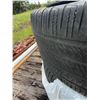 Image 5 : Hyundai Black Alloy Wheels with Mounted Tires
